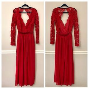 Beautiful Christmas lace red maxi dress. S